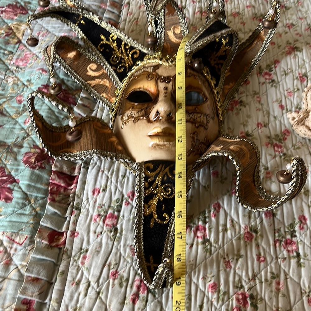 Masquerade vintage looking mask /wall art - Picture 8 of 10